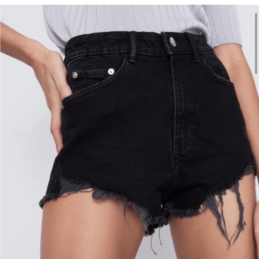 NWT Zara Hi-Rise rise cotton denim jean short frayed destressed raw hem high leg